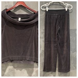 Plush & Lush velour set